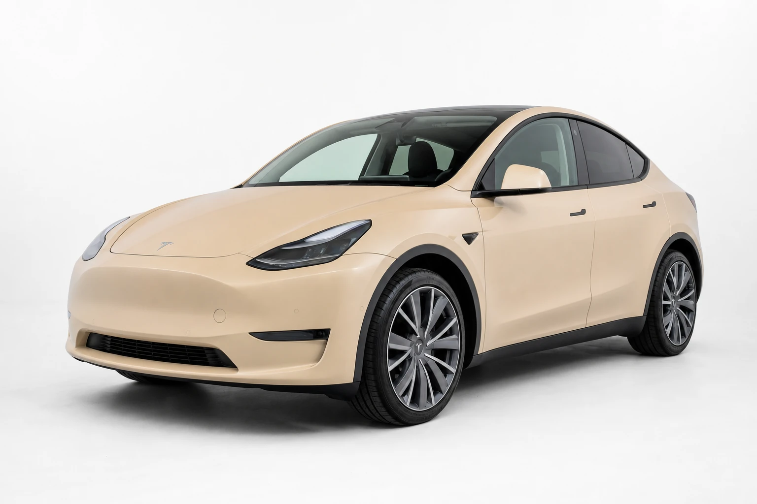 Original design Tesla Model Y - Beige wrap - 20-inch Induction wheels - front three-quarter view